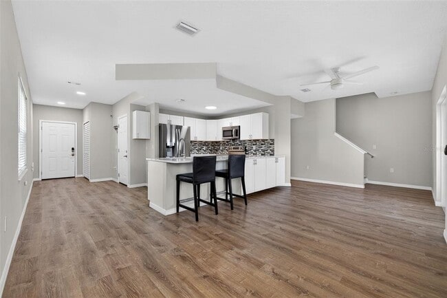 Building Photo - 4362 Tyler Cir N