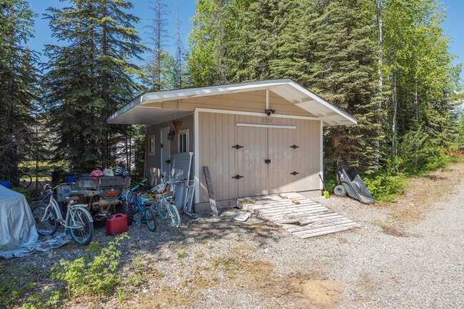 Building Photo - 2331 Blue Sparkle Dr
