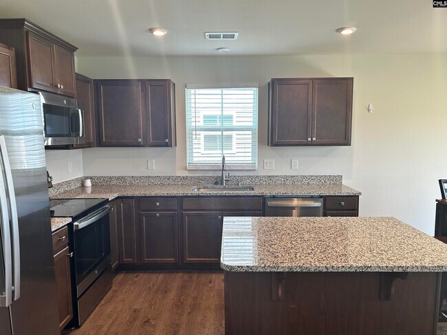Building Photo - 1037 Cameron Ridge Dr