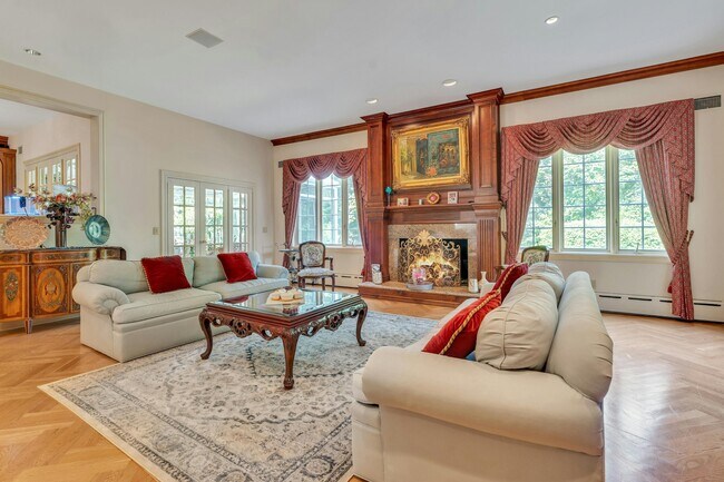 Building Photo - 787 Peach Tree Ln