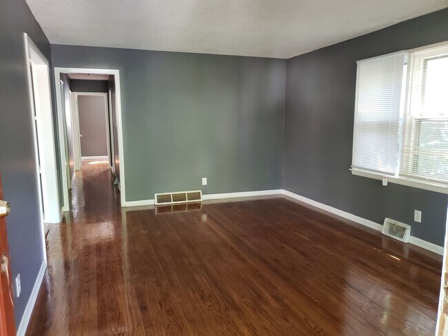 Building Photo - Beautiful Single Family House for Rent