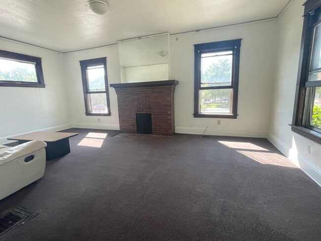 Building Photo - Waitlist Available: Unit Reserved