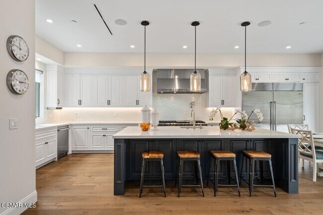 Building Photo - 12727 Landale St