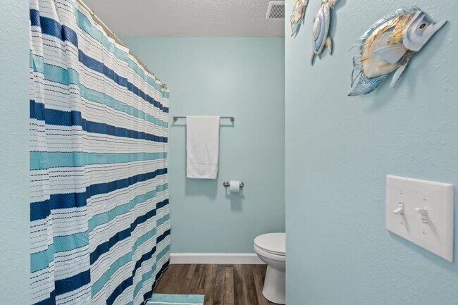 Building Photo - Fully Furnished Coastal Living in the Heart of Panama City Beach!