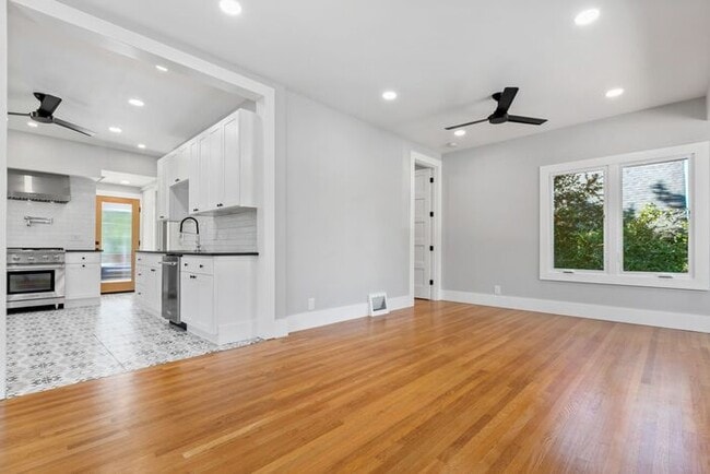 Building Photo - Stunningly Remodeled 1905 Beauty w/ AIR CO...