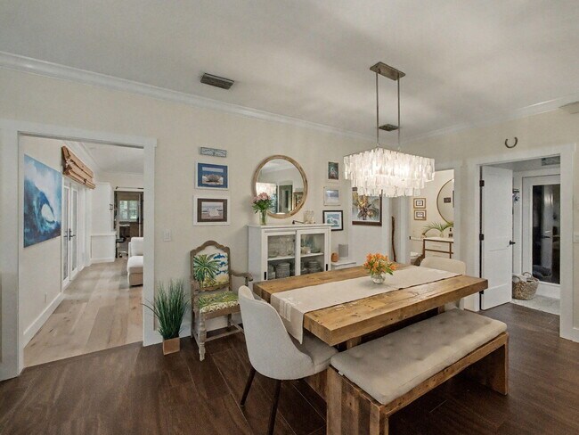 Building Photo - 8121 SE Orchard Terrace