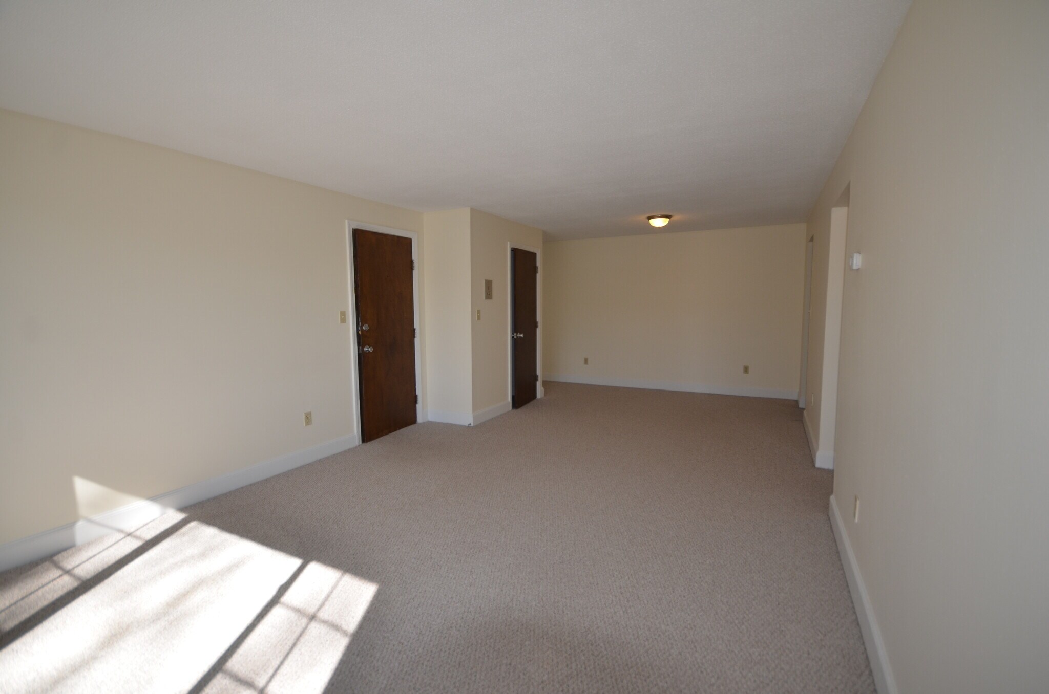 Building Photo - 3 Brattle Dr