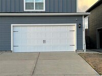 Building Photo - 320 Marsh Ln