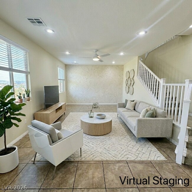 Building Photo - 7312 W Mesa Vista Ave