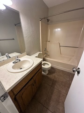 Building Photo - 3113 Clear Creek Dr