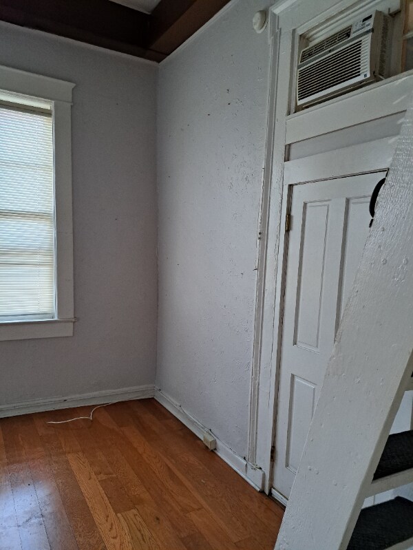 Building Photo - 929 Dumaine St