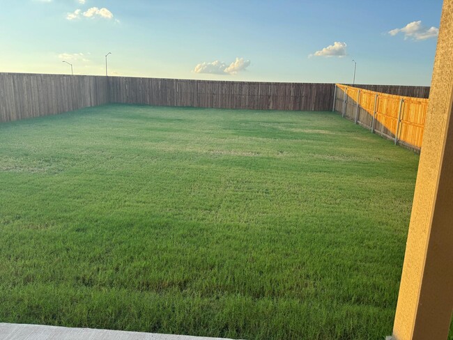 Building Photo - 2513 Broken Bow Dr
