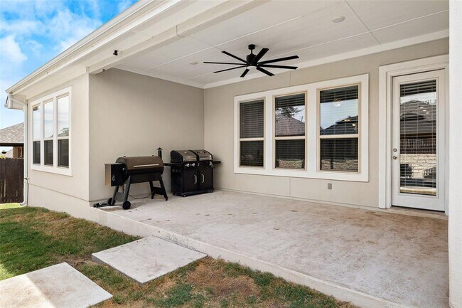 Building Photo - 124 Adina Dr