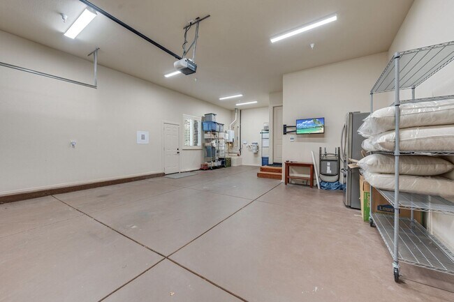 Building Photo - Utilities Included! Luxury Single-Story Ho...