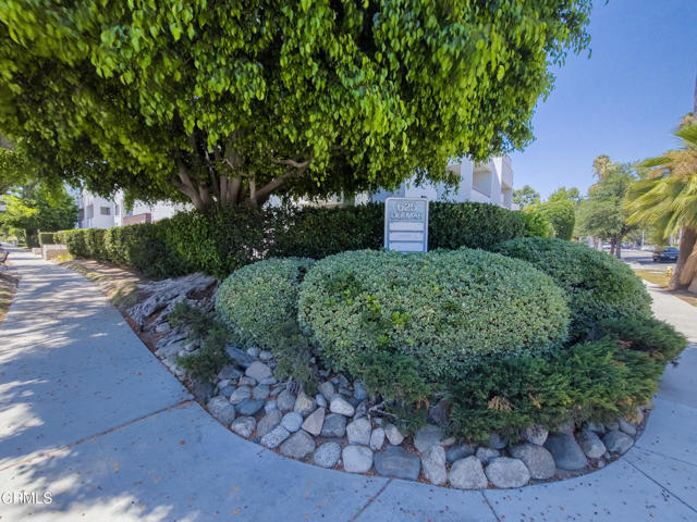 Building Photo - 625 E Del Mar Blvd