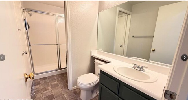 Building Photo - 7220 Paradise Bay Dr