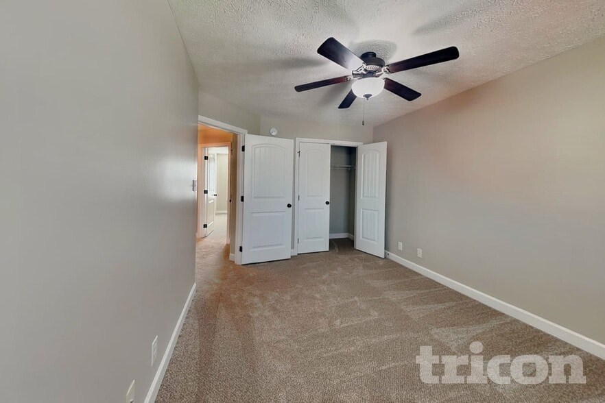Building Photo - 3772 Windhaven Dr