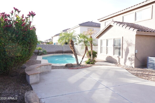 Building Photo - 3281 S Martingale Rd