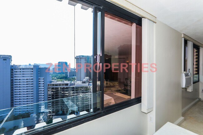 Building Photo - Fully furnished 2 bdrm / 2 bath / 1 parking unit at The Windsor Waikiki