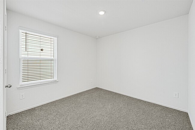 Building Photo - 3715 Axyl Run Ct