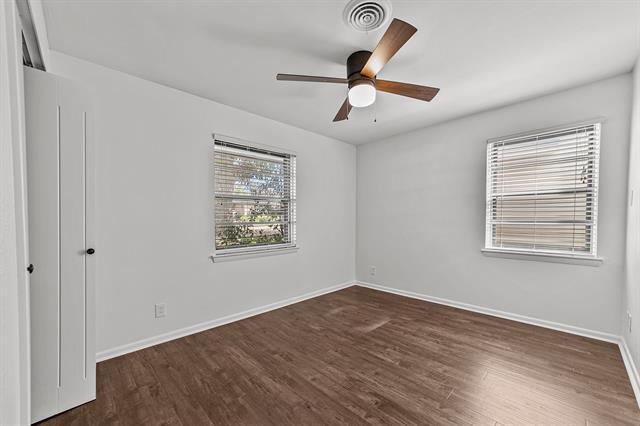 Building Photo - 8604 Graywood Dr