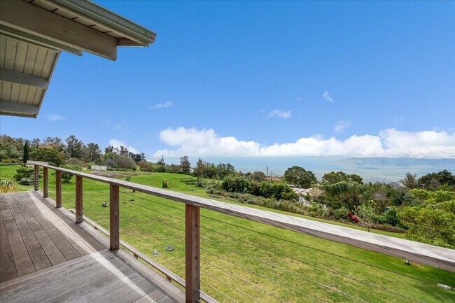 Building Photo - 18-505 Haleakala Hwy