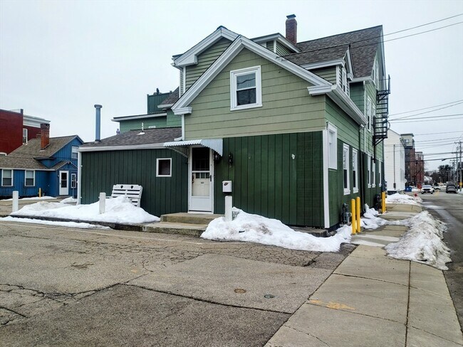 Building Photo - 65 East St