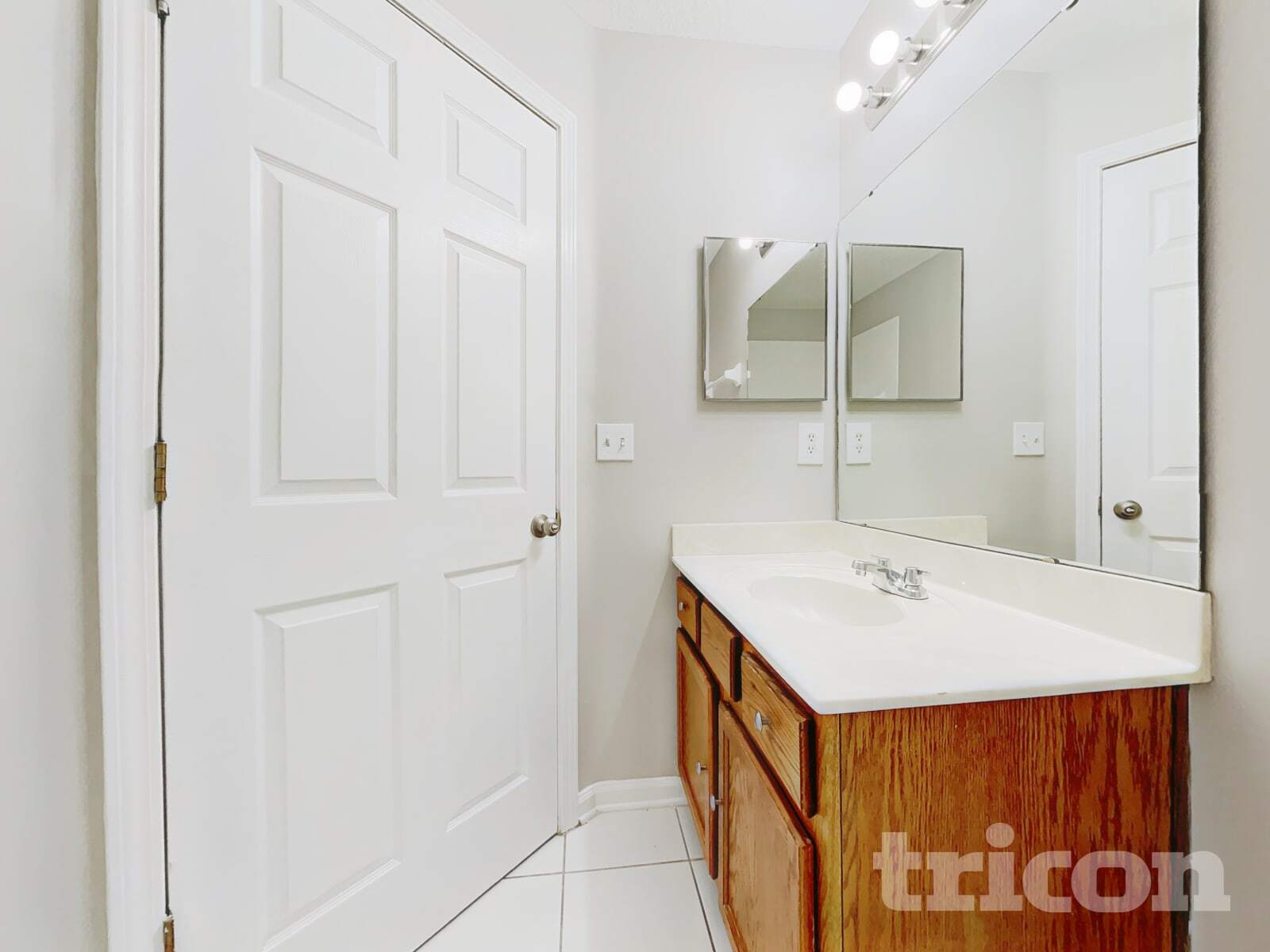 Building Photo - 13730 Fish Eagle Dr W