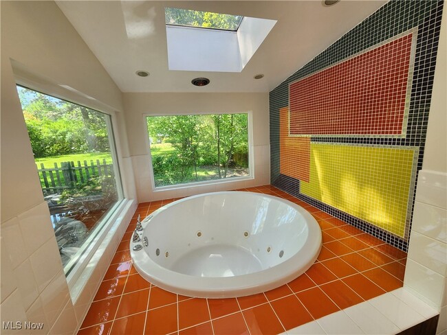 Building Photo - 24160 Buckhurst Dr