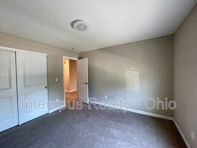Building Photo - 7311 Blackwell Dr