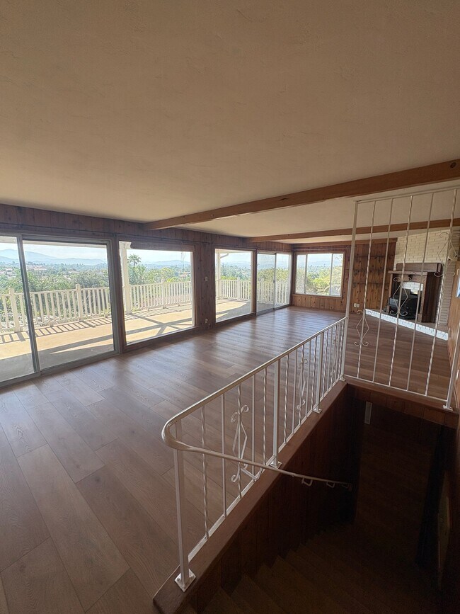 Building Photo - 232 Vista Del Indio