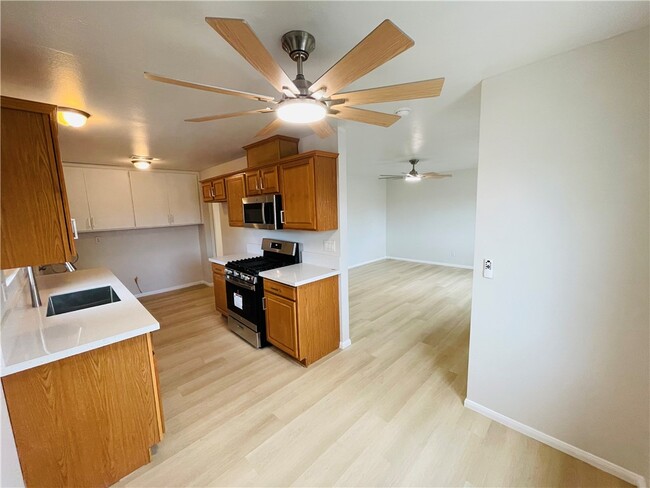 Building Photo - 1887 Cll Amargosa