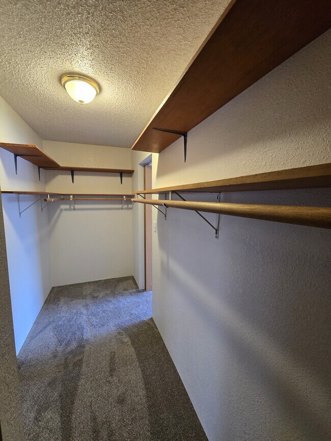 Building Photo - 77 Slater Dr