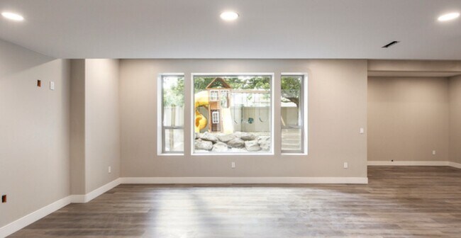 Building Photo - 11202 S Sharons Ln