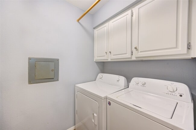 Building Photo - 4000 Purdue St