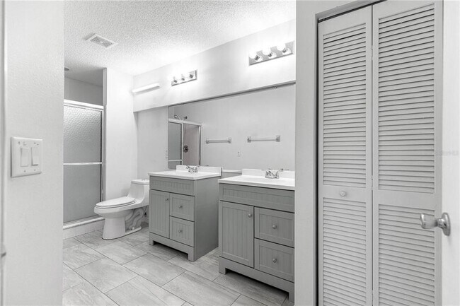 Building Photo - 9662 SW 95th Ct