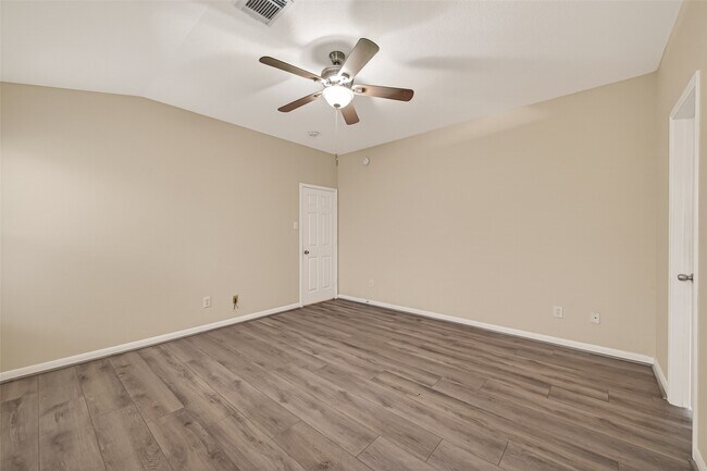 Building Photo - 5107 Moss Garden Ln