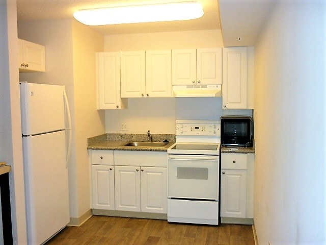 Building Photo - 801 South St