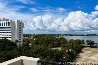 Building Photo - 616 Clearwater Park Rd