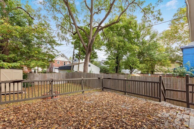 Building Photo - Perfect home in the heart of a great commu...