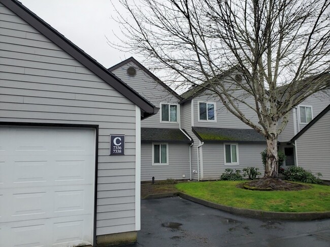 Building Photo - 7336 SE Thiessen Rd