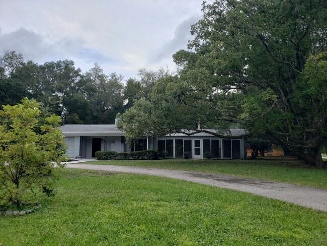 Building Photo - Gorgeous Historic 3/2 in Crystal River!!!