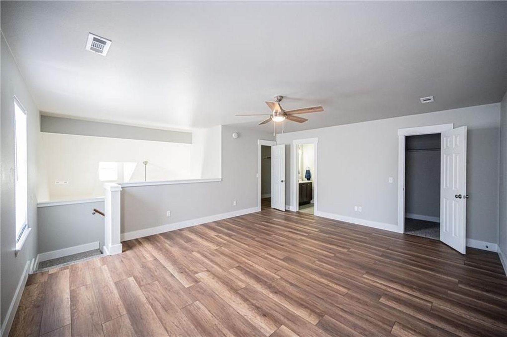 Building Photo - 2407 W Ash St