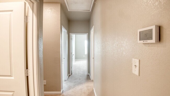 Building Photo - Spacious Townhome Available Now!