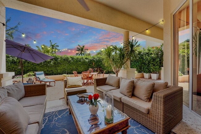 Building Photo - 13611 Deering Bay Dr