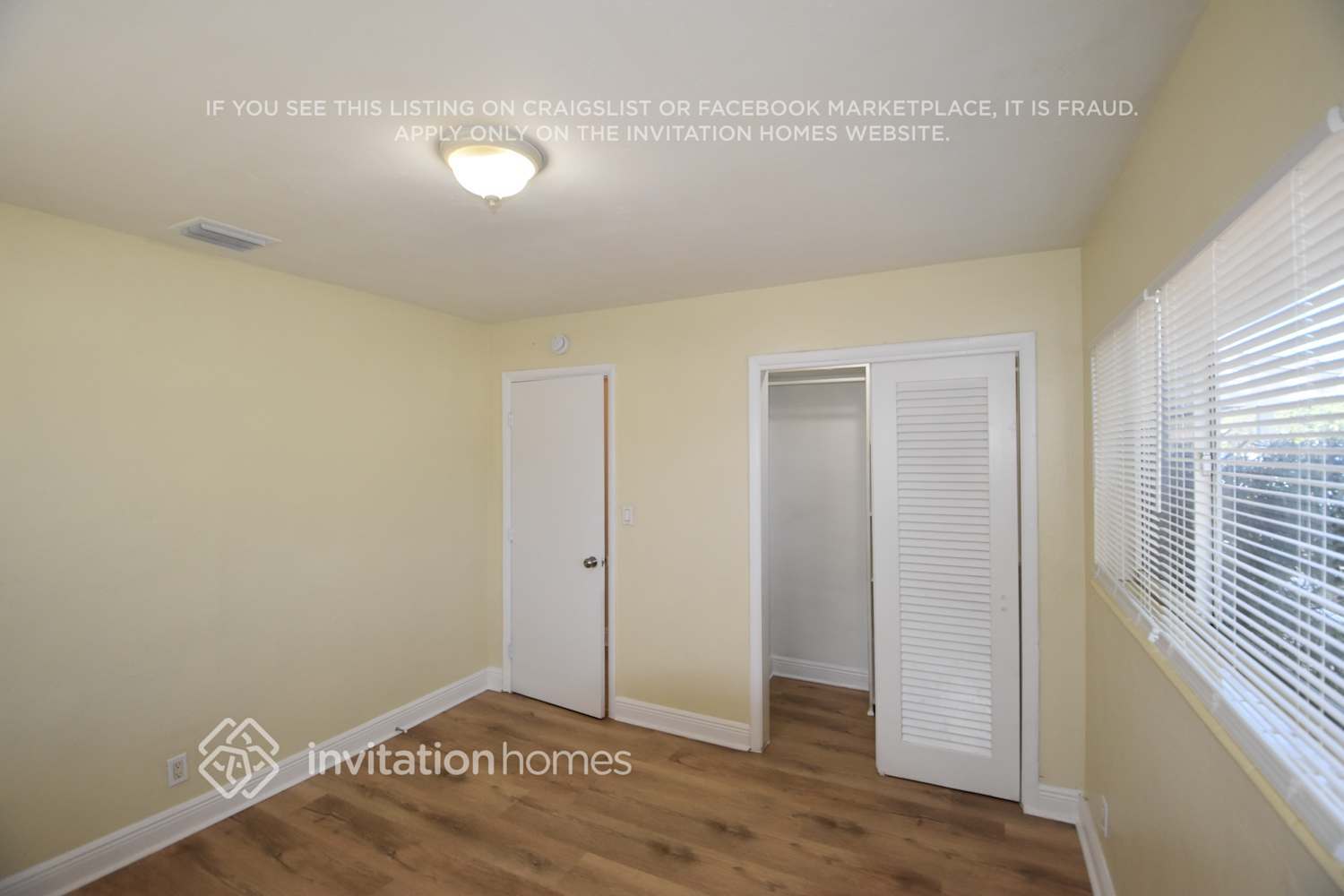 Building Photo - 533 W Dayton Cir