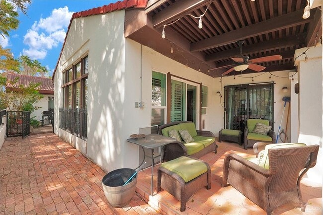 Building Photo - 24 Sunflower Ave