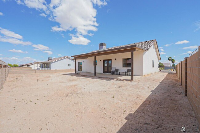 Building Photo - 11762 Gila St