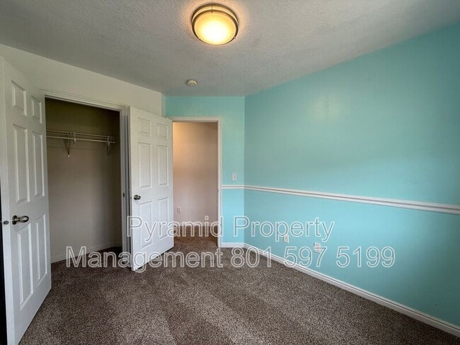 Building Photo - 1808 W 1000 S