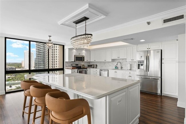 Building Photo - 3301 Bayshore Blvd